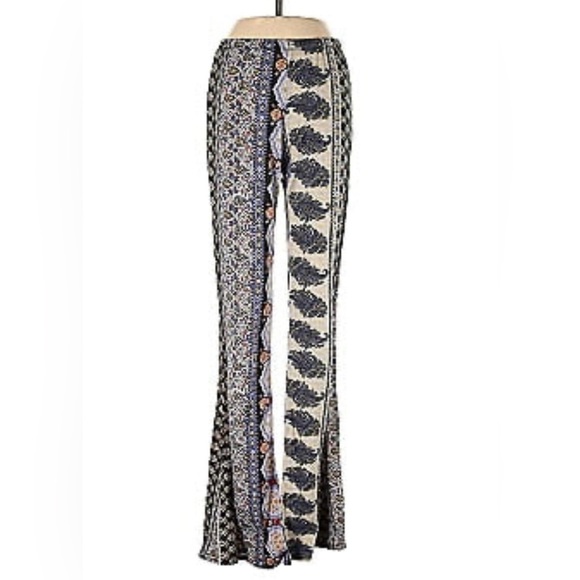 Mudd|Bohemian Patterned Flare Pants,mixed pattern•••Size LARGE,Beachy style - Picture 1 of 10